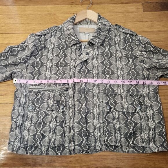 Blank NYC Lightweight Snake Moto Crop Lyocell Jacket Size Small - Picture 7 of 8